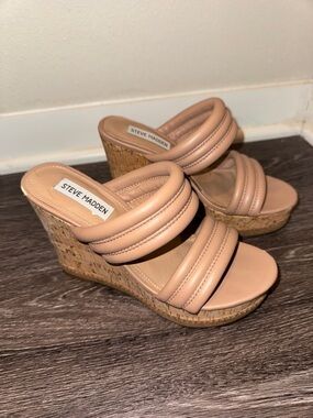 Steve Madden Tan Padded Cork Wedge Sandals